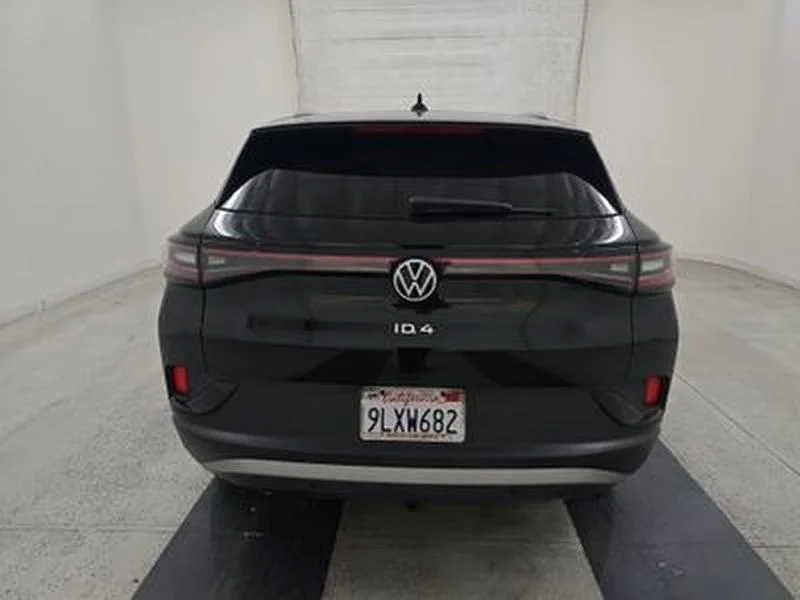Used 2023 Black Volkswagen Pro S Plus image 5