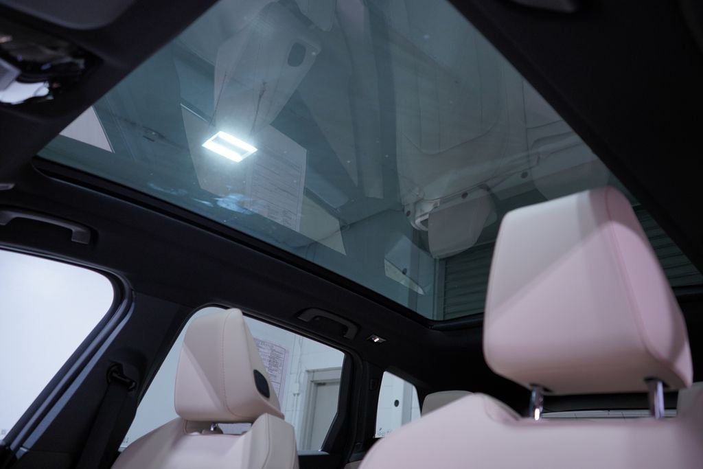 Used 2026 Gray Metallic BMW 30 xDrive image 19