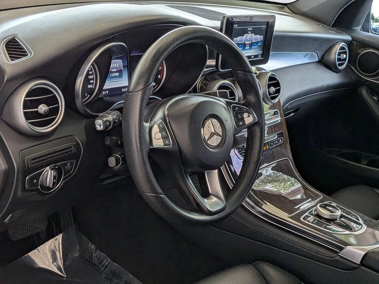 Used 2017 Black Mercedes-Benz GLC 300 image 9