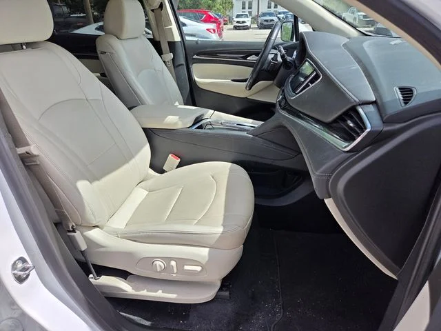 Used 2024 White Buick Essence image 14