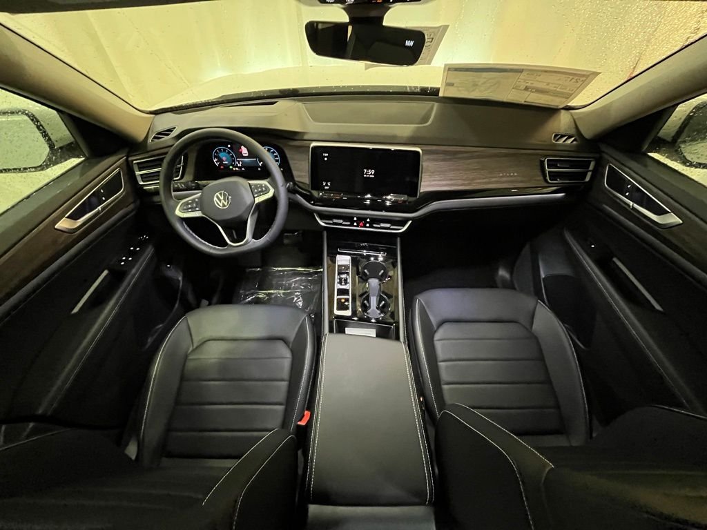 New 2026 White/off-white Volkswagen 2.0T SEL image 13