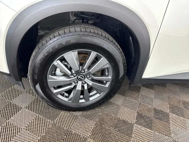Used 2024 White Nissan SV image 28