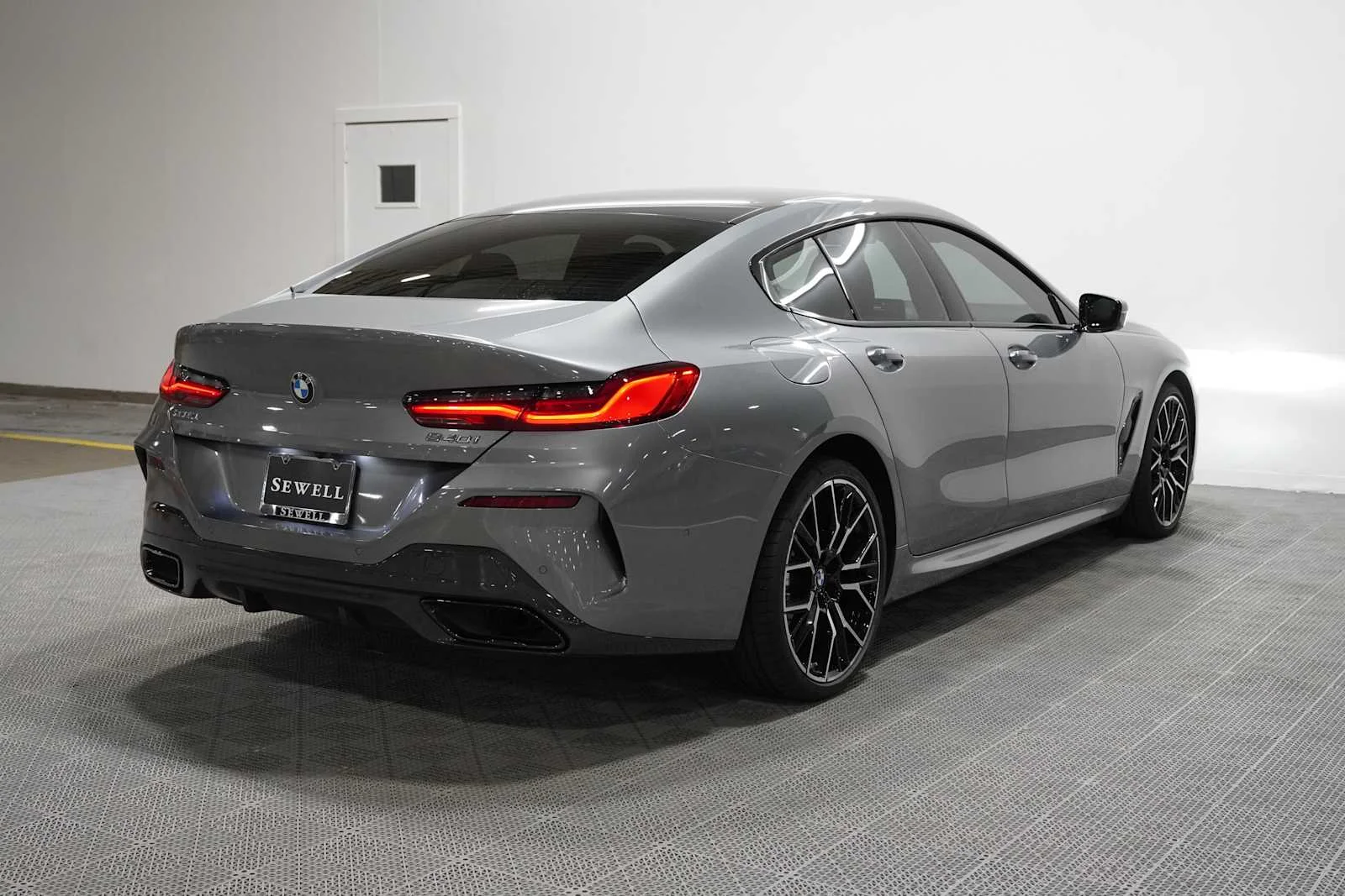 New 2026 Skyscraper Grey Metallic BMW 840i image 2