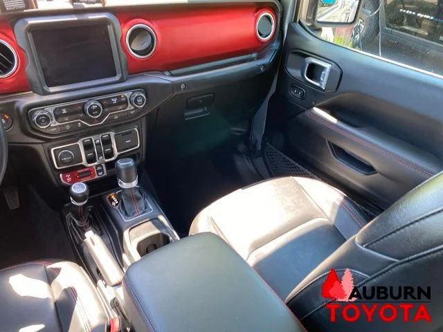Used 2021 Silver Jeep Rubicon image 26