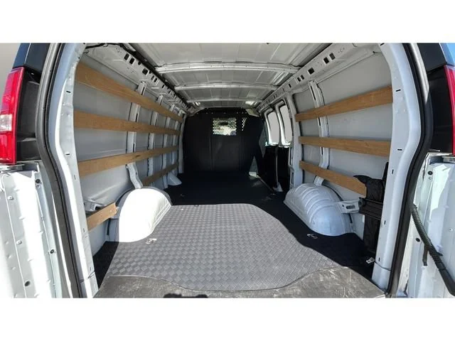 Used 2024 Summit White GMC Work Van image 32