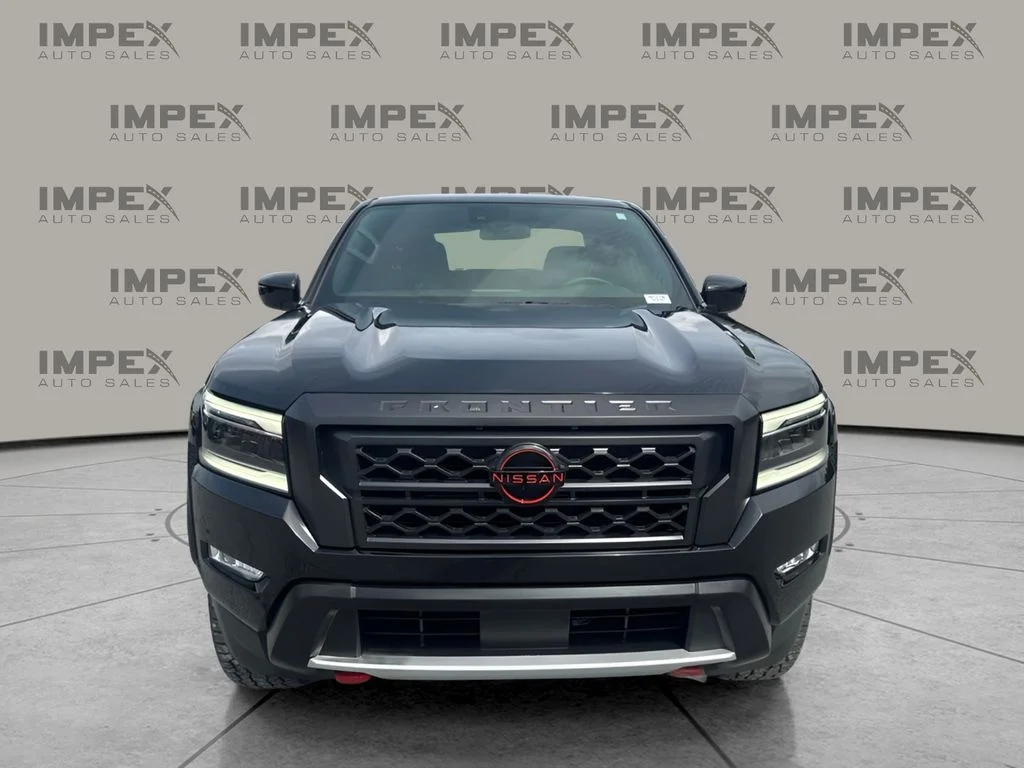 Used 2024 Black Nissan PRO-X image 8