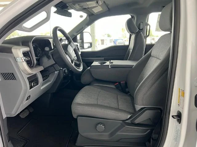 New 2026 Oxford White Ford F-250® XL image 38