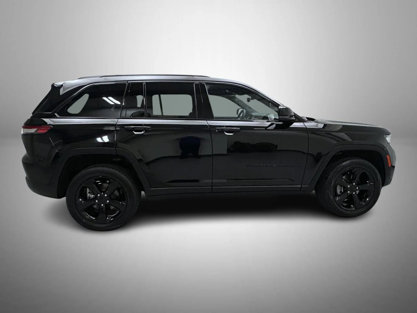 Used 2023 Black Jeep Altitude X image 4