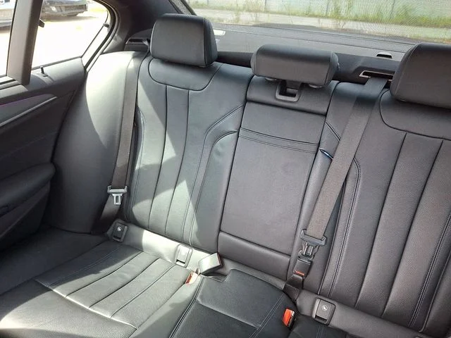 Used 2019 Blue BMW 540i xDrive image 18