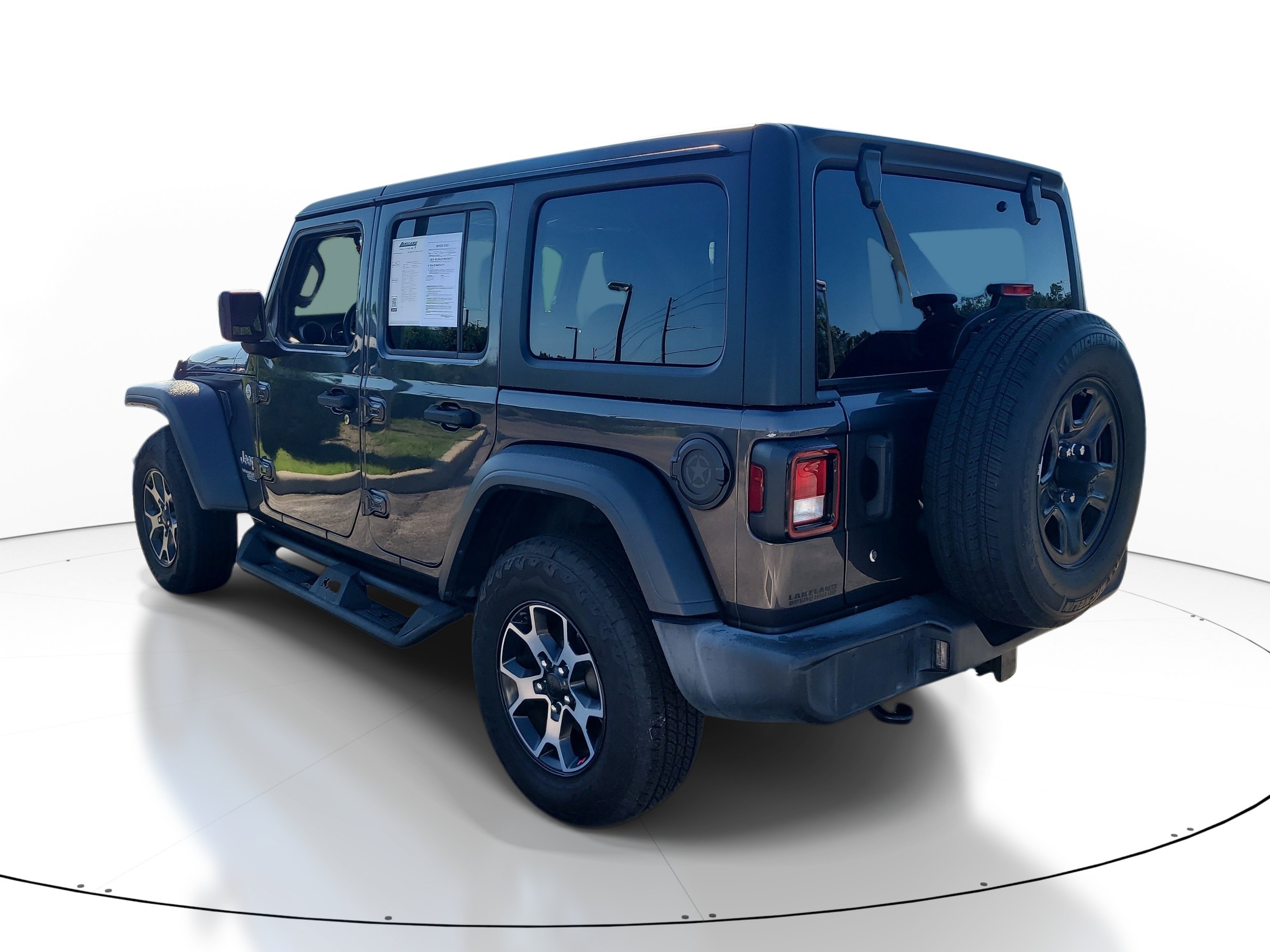 Used 2020 Granite Crystal Metallic Clearcoat Jeep Sport image 6