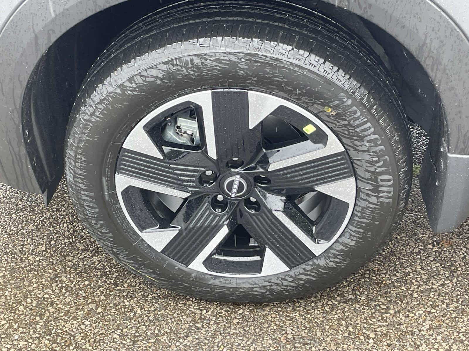 New 2027 Gun Metallic Nissan SV image 15