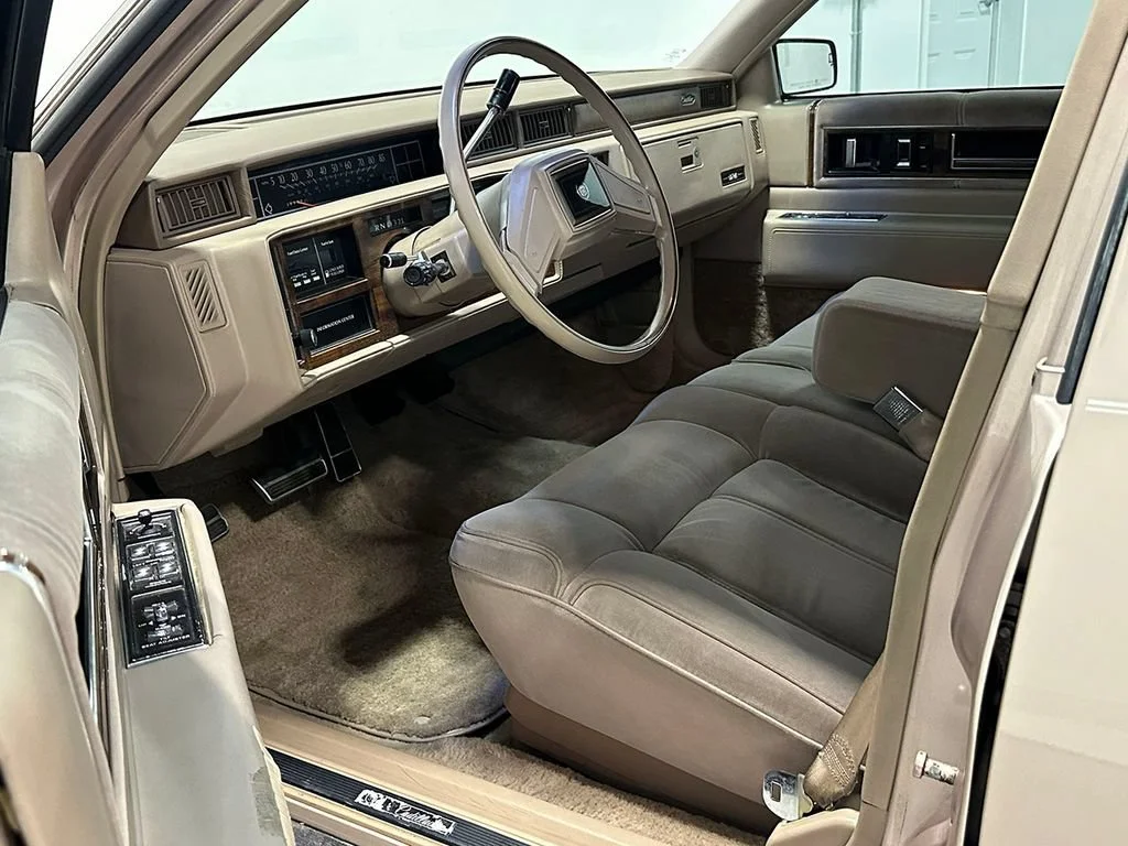 Used 1989  Cadillac NA image 43