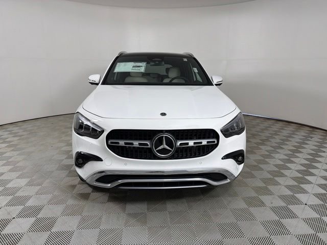 New 2026 Polar White Mercedes-Benz GLA 250 image 2