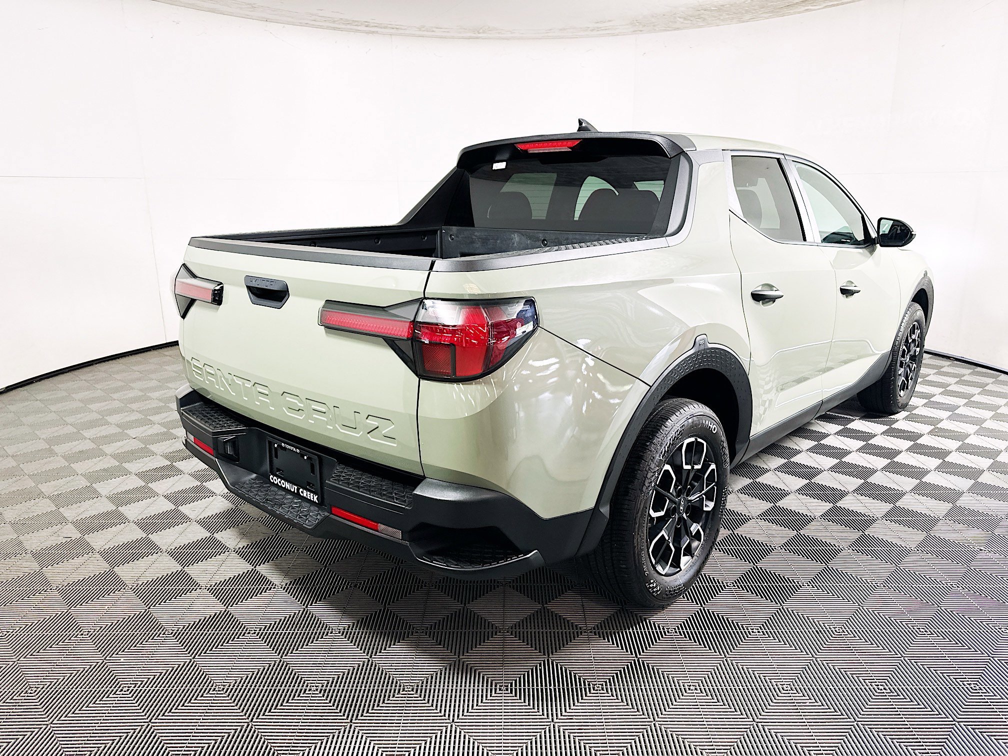 2024 Hyundai Santa thumbnail 5