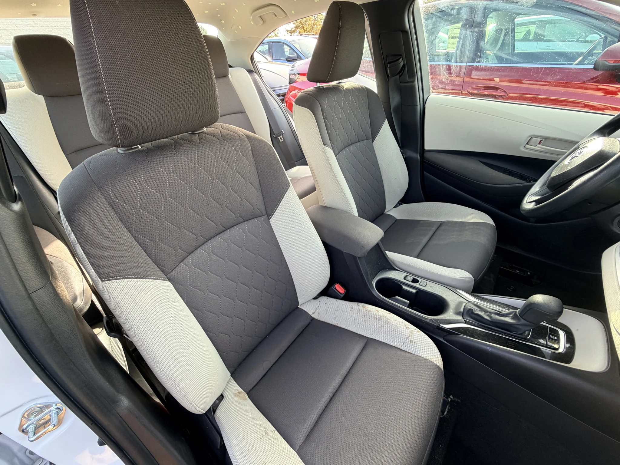 Used 2025 Ice Cap Toyota LE image 14