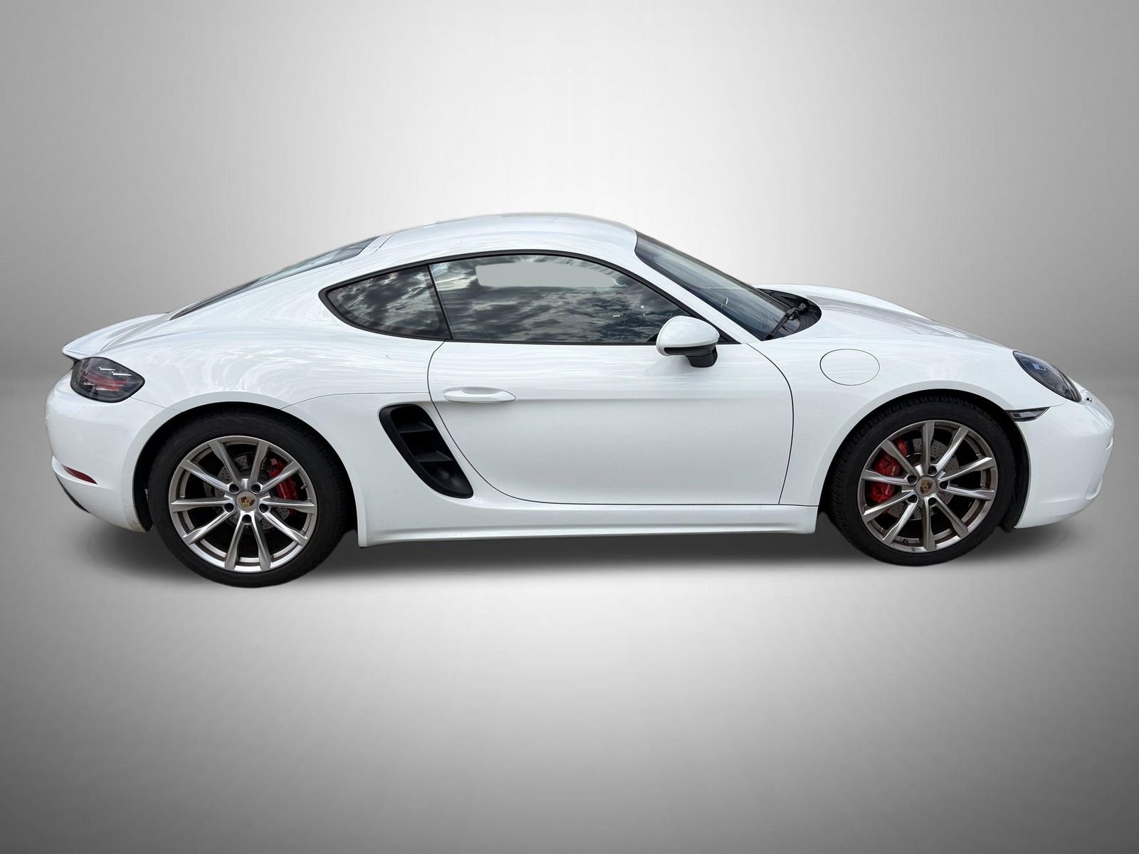 Used 2018 White Porsche S image 5