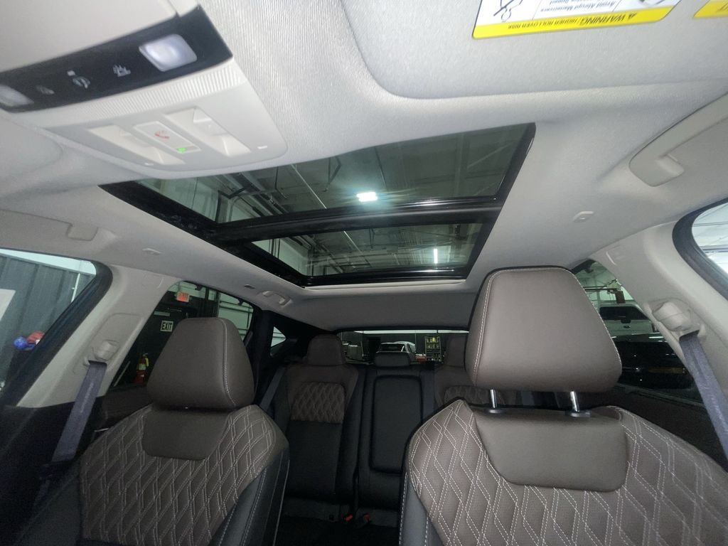 New 2026 Blue Nissan Platinum image 22