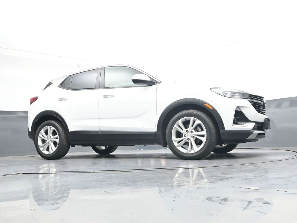 Used 2021 Summit White Buick Preferred image 31
