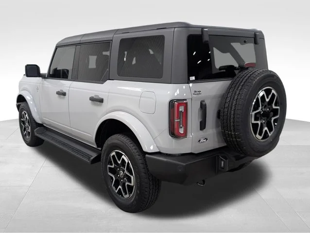 New 2026 Avalanche Gray Ford Outer Banks® image 53