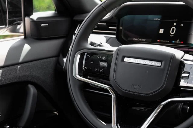 New 2026 Fuji White Land Rover SE image 24