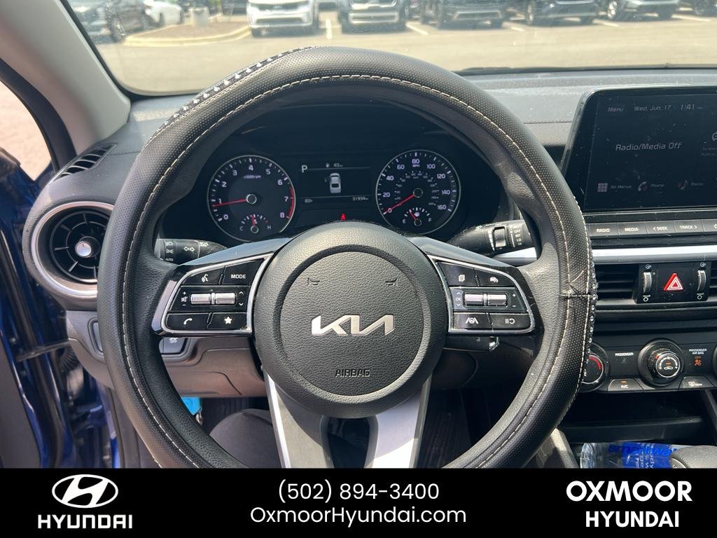 Used 2022 Deep Sea Blue Kia LXS image 5