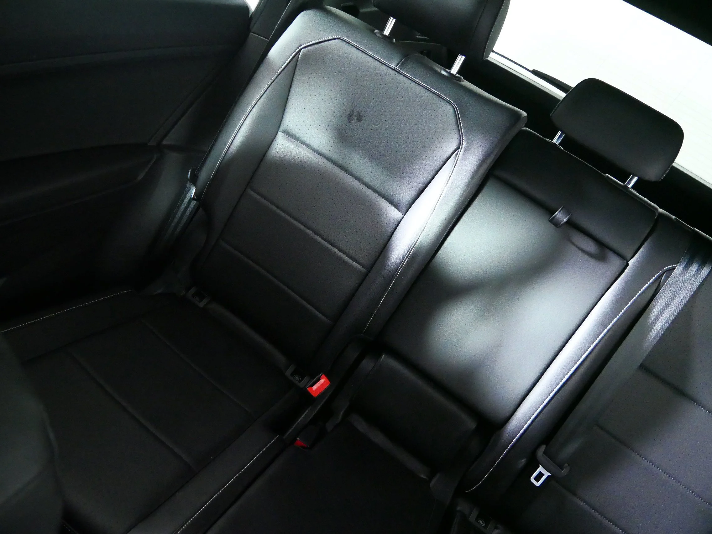 Used 2021 Pure White Volkswagen SE R-Line Black image 12