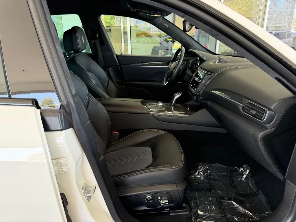 Used 2022 Bianco Maserati GT image 12