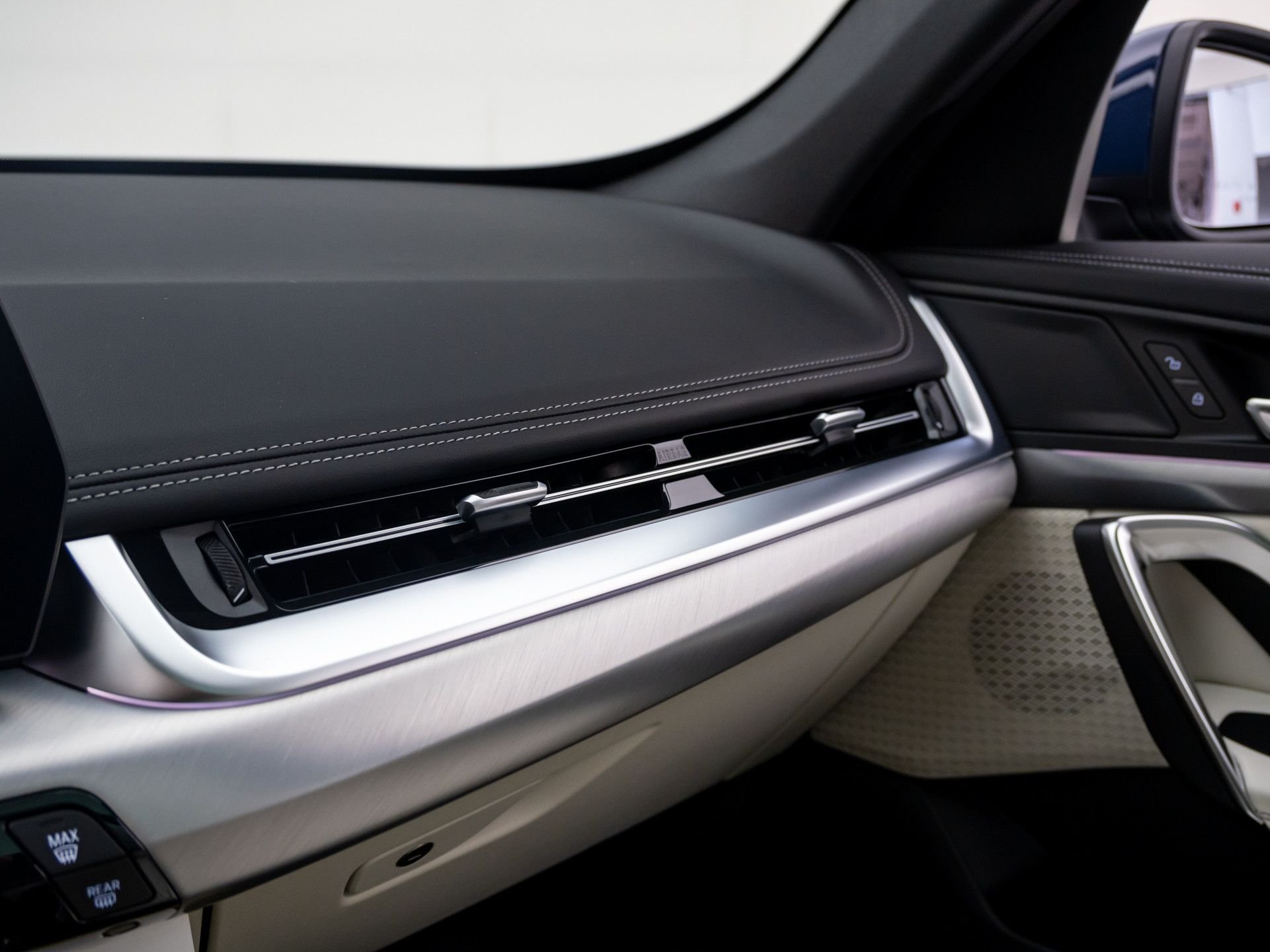 New 2026 Night Dusk Blue Metallic BMW xDrive28i image 28