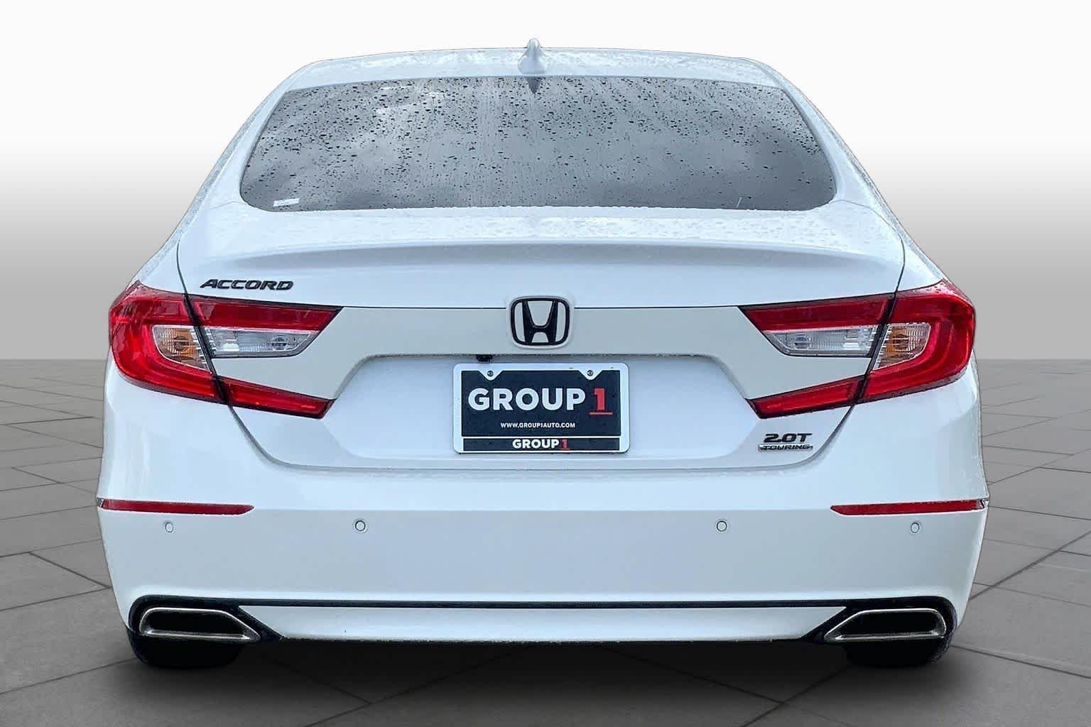 Used 2022 Platinum White Pearl Honda Touring image 4