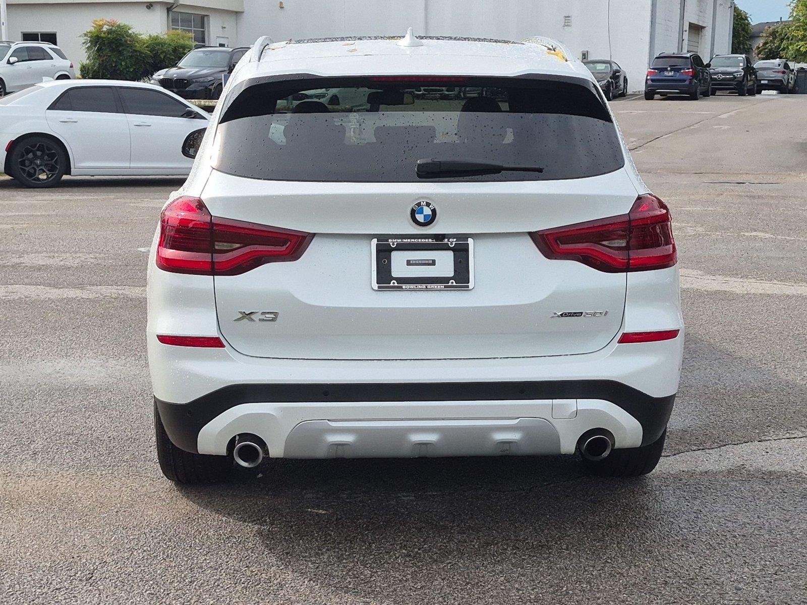 Used 2019 Mineral White Metallic BMW xDrive30i image 4