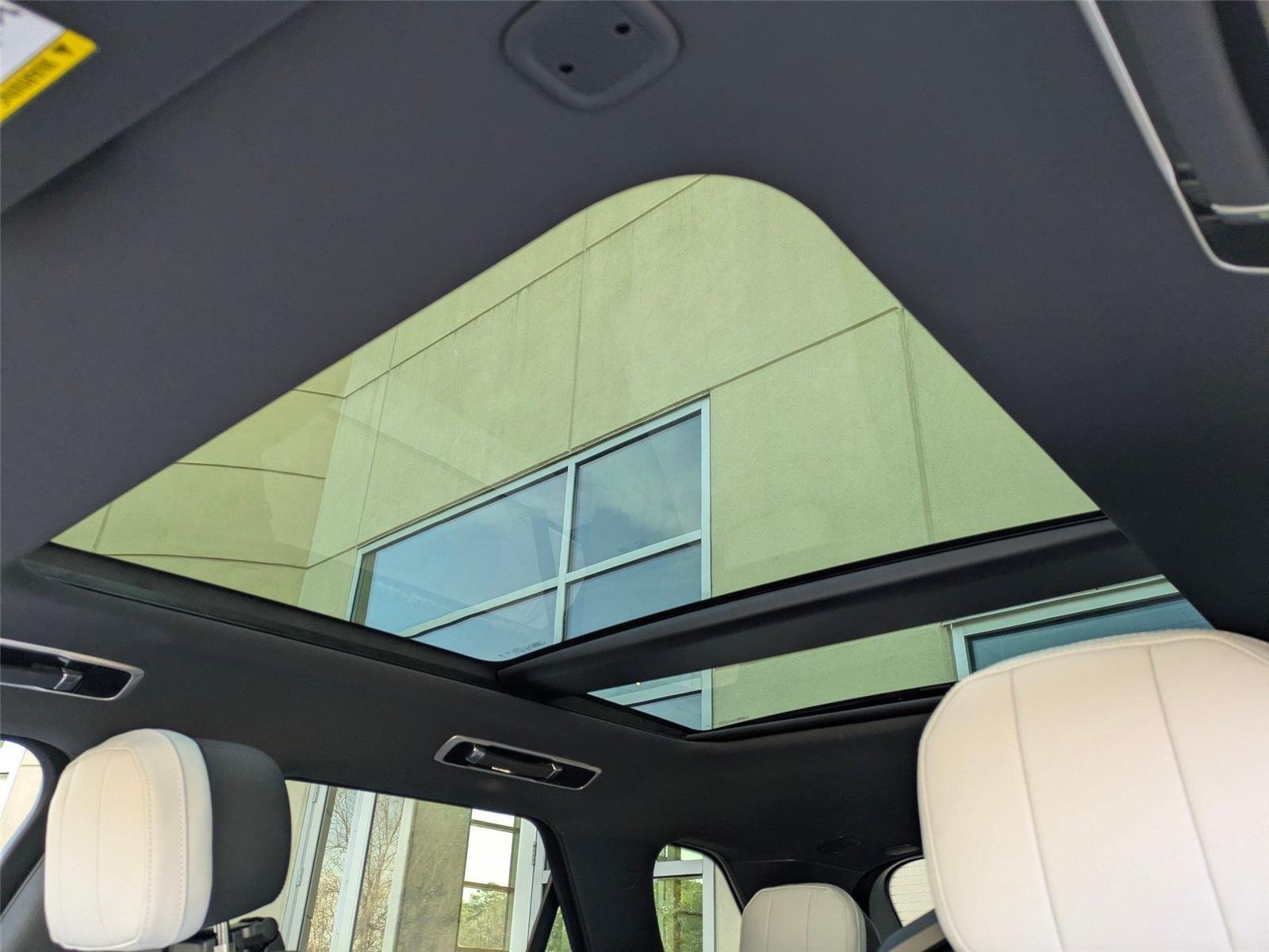 Used 2026 Varesine Blue Metallic Land Rover Dynamic SE image 24
