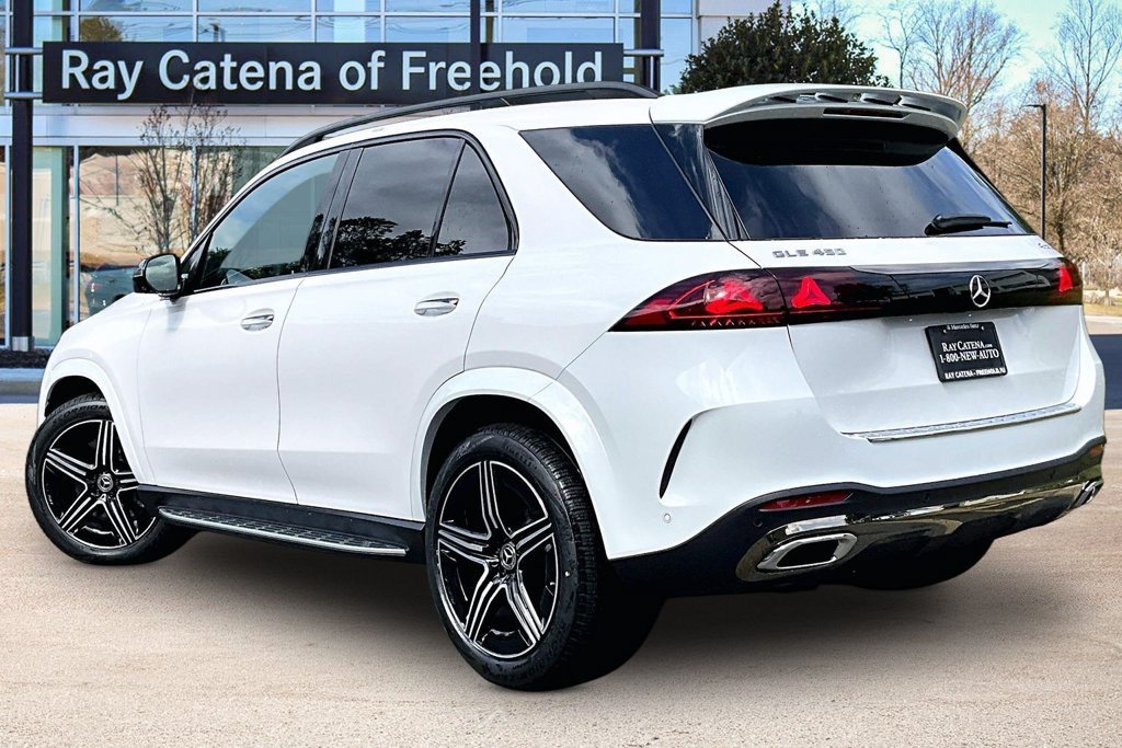 New 2027 MANUFAKTUR Moonlight White Metallic Mercedes-Benz GLE 450 image 3