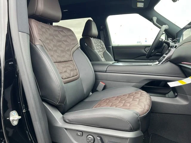 2025 Nissan Armada Platinum Reserve - Photo 19