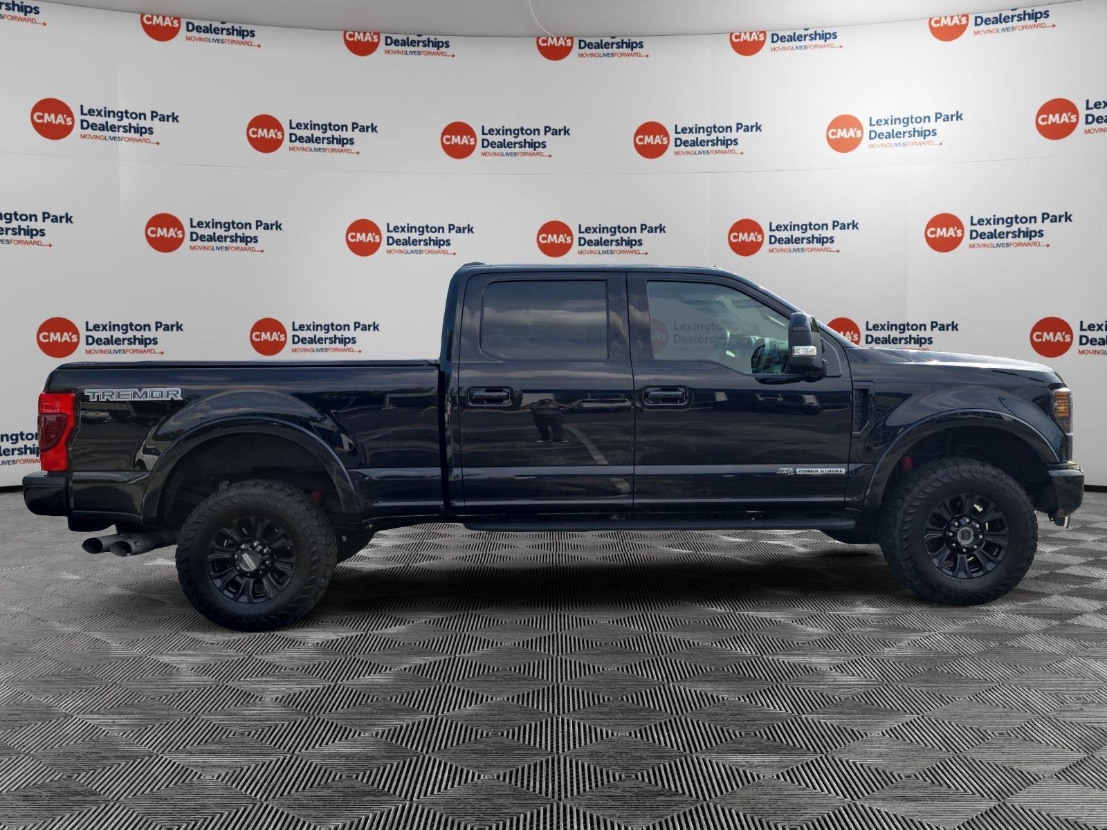 Used 2022 Agate Black Ford Lariat image 8