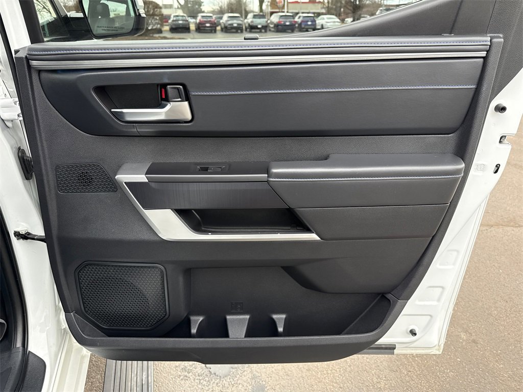 2023 TOYOTA TUNDRA - Image 32