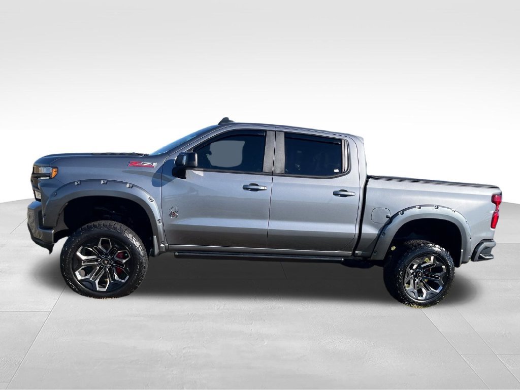 Used 2022 Gray Chevrolet RST image 2