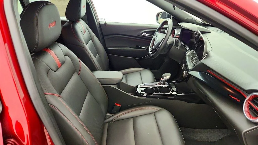 Used 2024 Crimson Metallic Chevrolet FWD 4dr 2RS w/ Driver Confidence Pkg image 23
