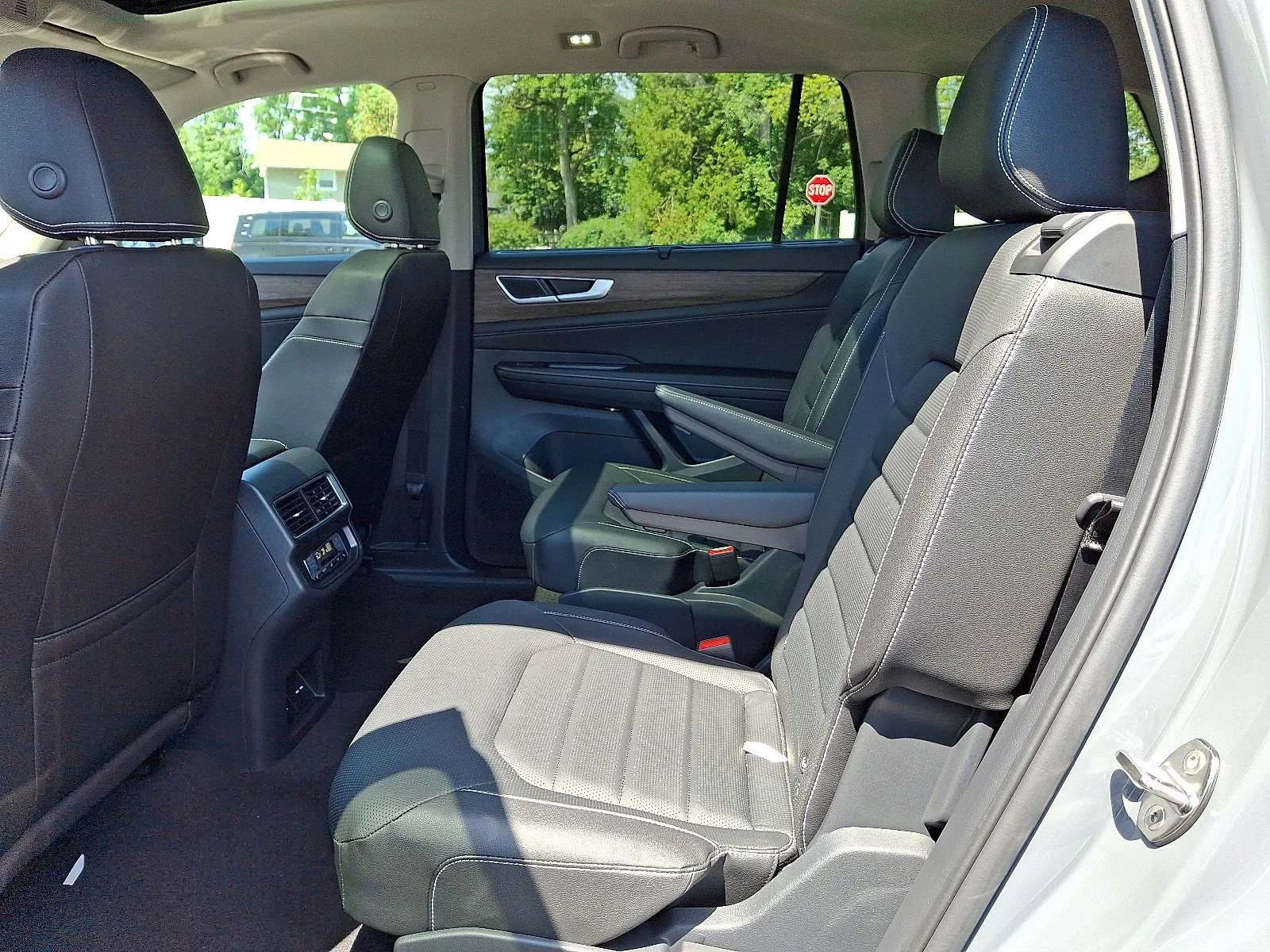 New 2026 Pure Gray Volkswagen 2.0T SEL image 8