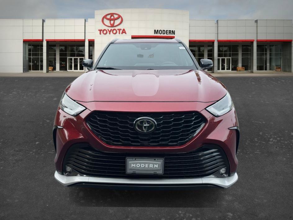 Used 2021 Ruby Flare Pearl Toyota XSE image 2