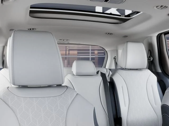 New 2026 Ivory Silver Kia SX image 27