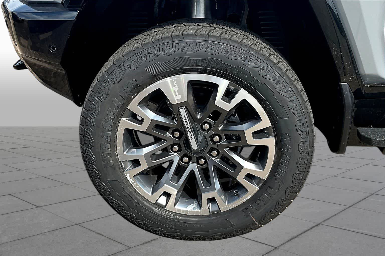 2025 GMC HUMMER EV 3X - Photo 11