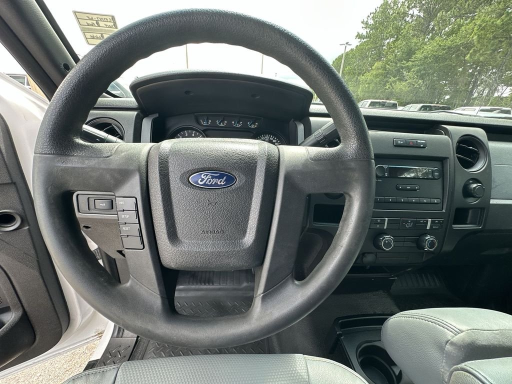 Used 2014 White Ford XL image 11