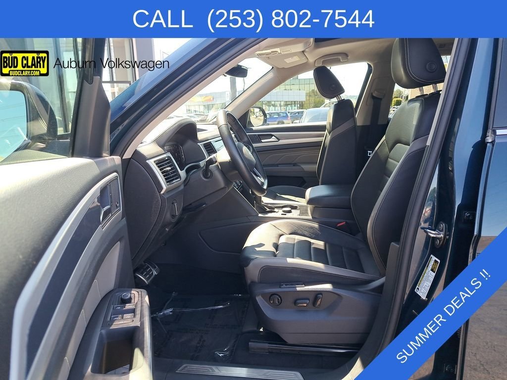 Used 2023  Volkswagen 3.6L V6 SEL Premium R-Line image 11