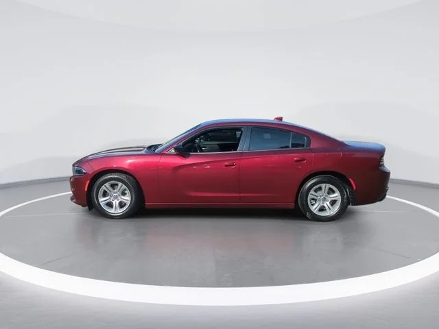 Used 2023 Red Dodge SXT image 5