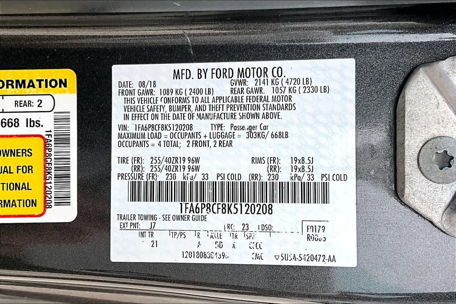 Used 2019 Magnetic Metallic Ford GT image 32
