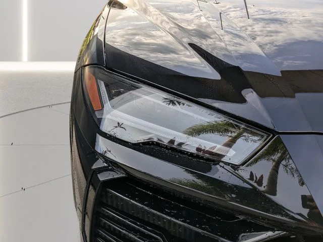 Used 2021 Black Lamborghini Base image 6