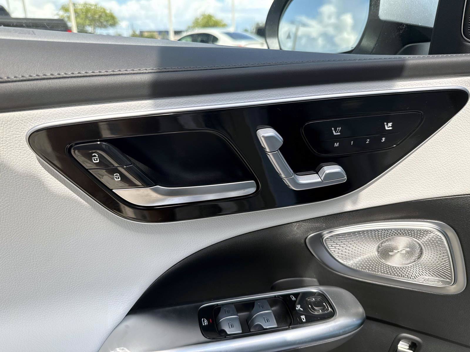 New 2026 Polar White Mercedes-Benz 300 4MATIC® SUV image 18