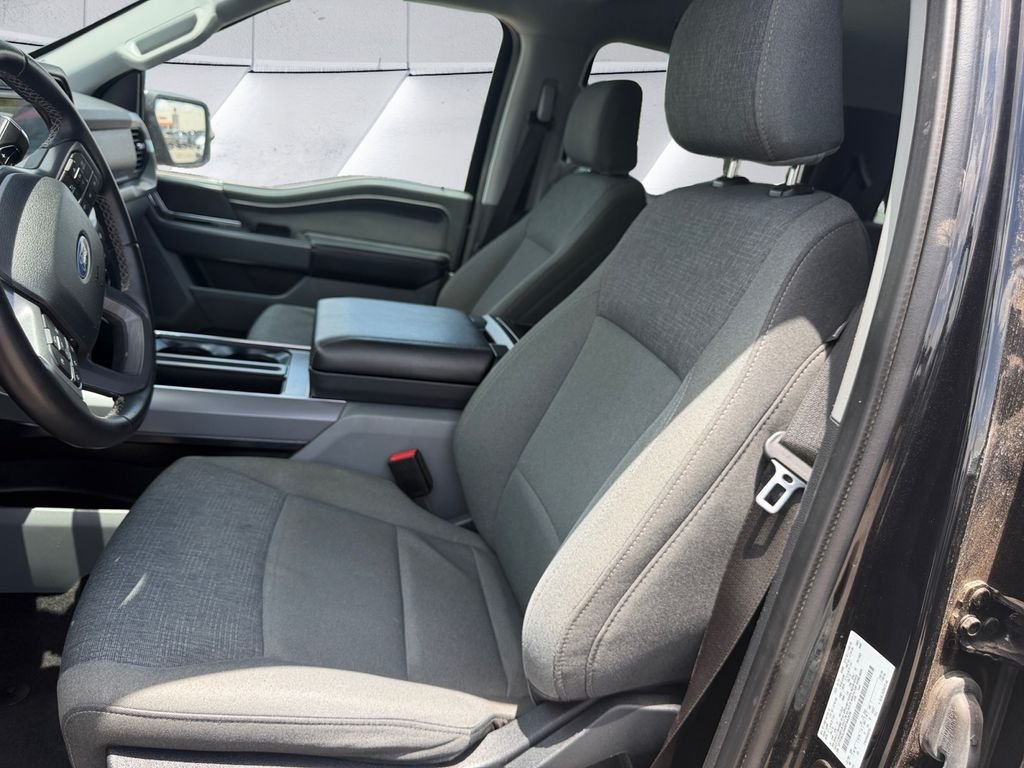 Used 2024 Black Ford XLT image 8