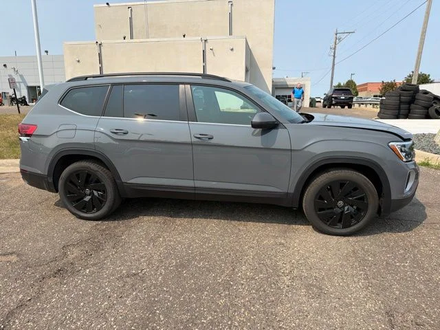 Certified 2026 Volkswagen Atlas SE w/Tech with VIN 1V2KN2CA2TC515593 for sale in Inver Grove Heights, Minnesota