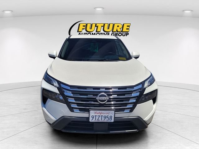 Used 2025 White Nissan SV image 2